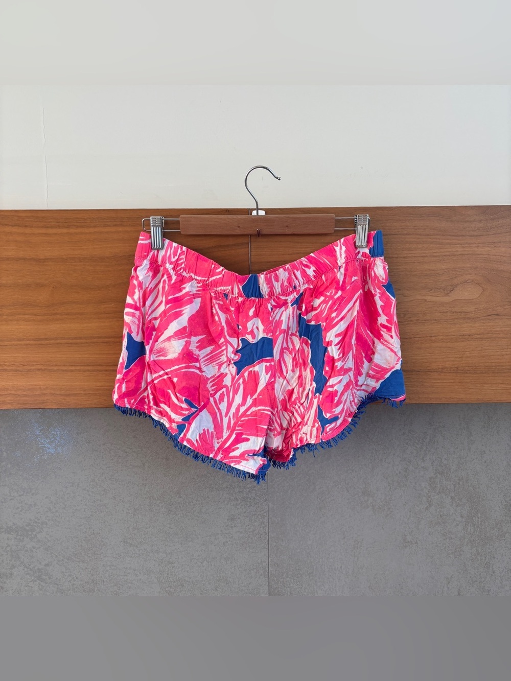 Lilly Pulitzer Cocoa Shorts‎ in Tiki Pink, Size M